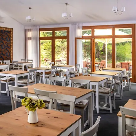 Hotel Tuenderkert 3*