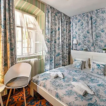 Hotel Tuenderkert 3*