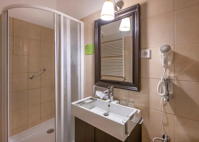 Szálloda Tuenderkert 3*