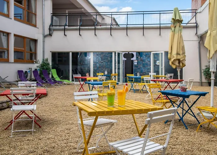 Tuenderkert Szálloda