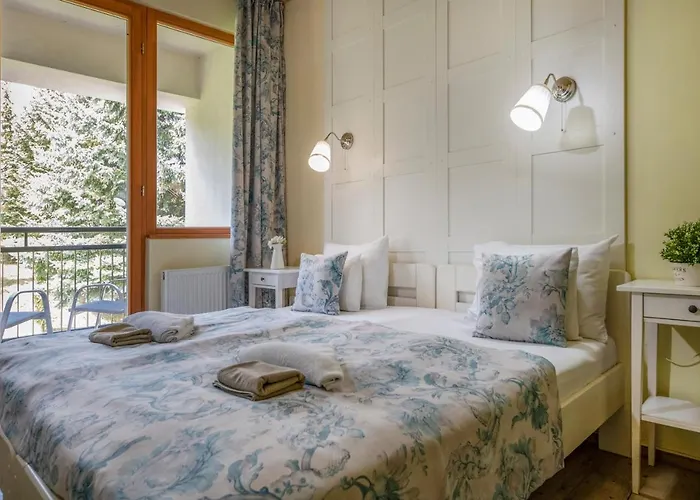 Tuenderkert Szálloda