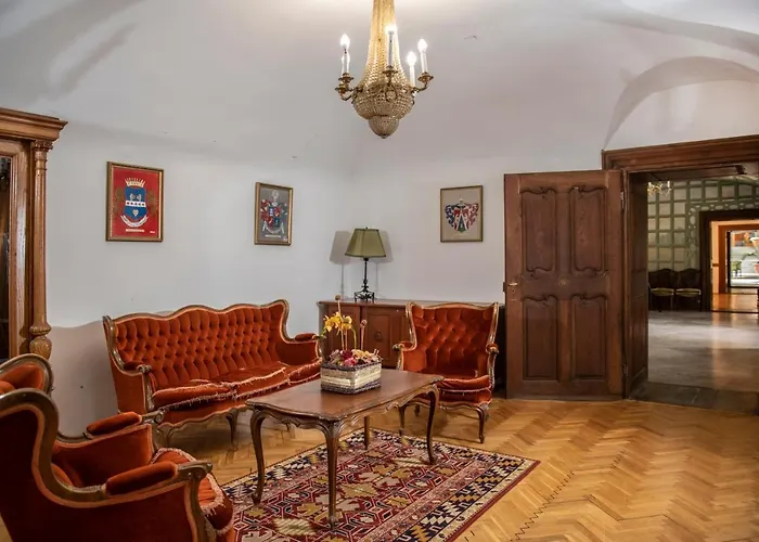 Tuenderkert Szálloda